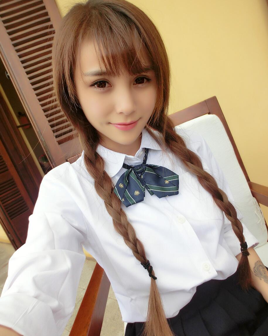 秀色秀场女主播买肉图：恋夜秀场主播程蝶衣(5)(点击浏览下一张趣图)
