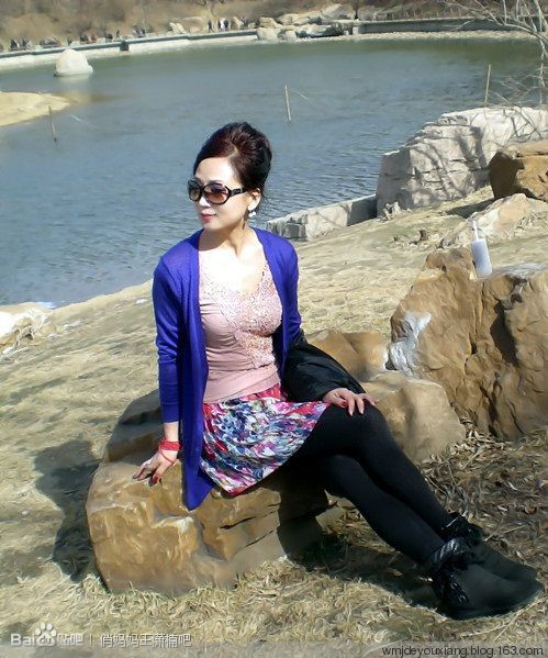 找我们都是熟女控：微信上约到的少妇照(点击浏览下一张趣图)