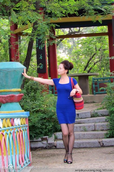 找我们都是熟女控：微信上约到的少妇照(2)(点击浏览下一张趣图)