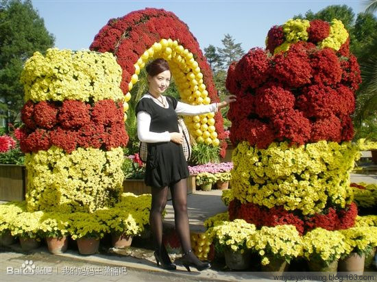 找我们都是熟女控：微信上约到的少妇照(6)(点击浏览下一张趣图)
