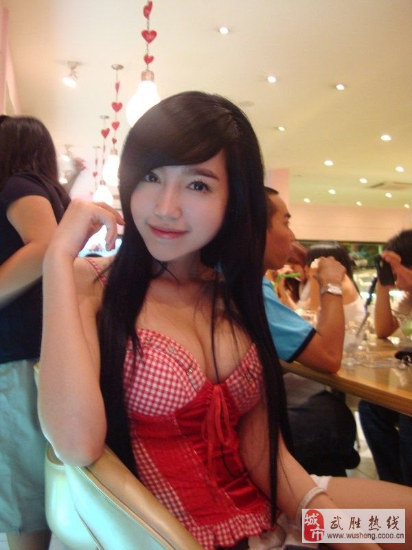 日本童颜巨乳f杯：日本童颜巨乳瑶瑶图片(5)(点击浏览下一张趣图)