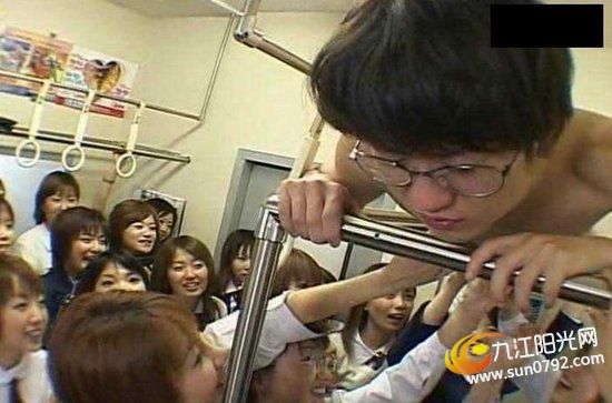妈妈教我性教育课：母亲为孩子上性教育课(2)(点击浏览下一张趣图)