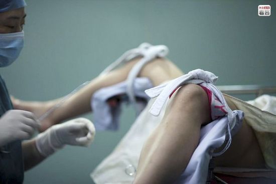 少女粉红嫩90后：未成年少女人流全过程(10)(点击浏览下一张趣图)