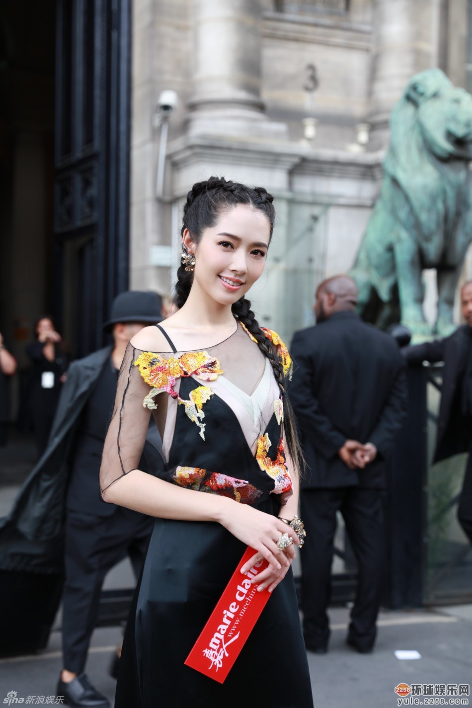 郭碧婷红内裤抢镜图片：郭碧婷被谁干过(3)(点击浏览下一张趣图)