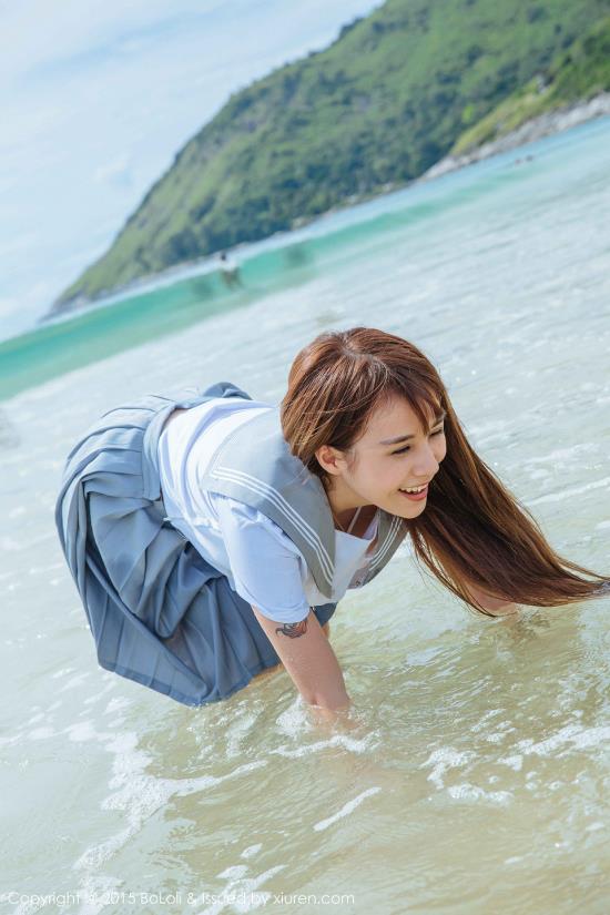 女人嫩粉鲍鱼16d：15岁丰满少女人体艺术(点击浏览下一张趣图)