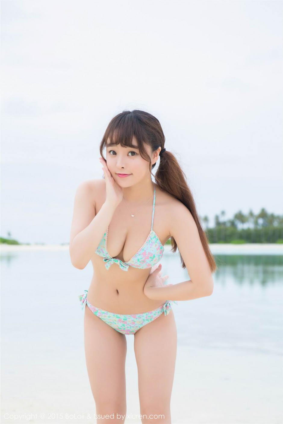 柳侑绮baby face无删减：七宝(柳侑绮)凸点图片欣赏(2)(点击浏览下一张趣图)