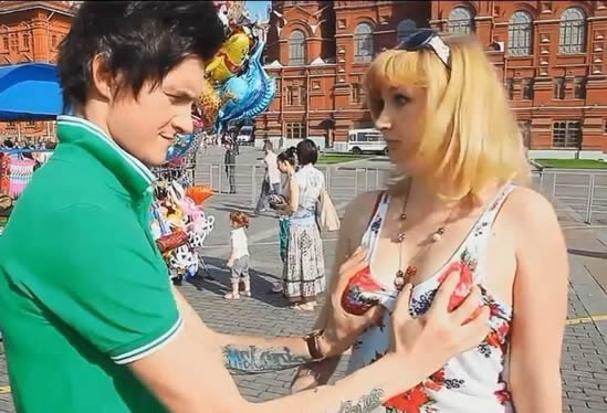 吃奶门女主角图片：男人吃奶是什么样的(点击浏览下一张趣图)