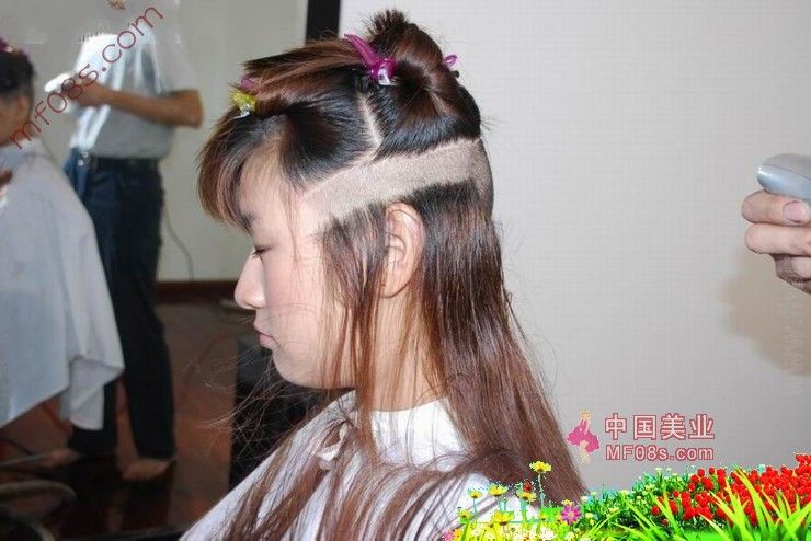 男友给我剪长发剃光头：美女剃前后剃剪bob头图片(点击浏览下一张趣图)