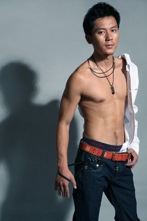 李晨公开鸟鸟多长：李晨肌肉三角裤(点击浏览下一张趣图)