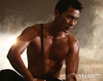 李晨公开鸟鸟多长：李晨肌肉三角裤(5)(点击浏览下一张趣图)