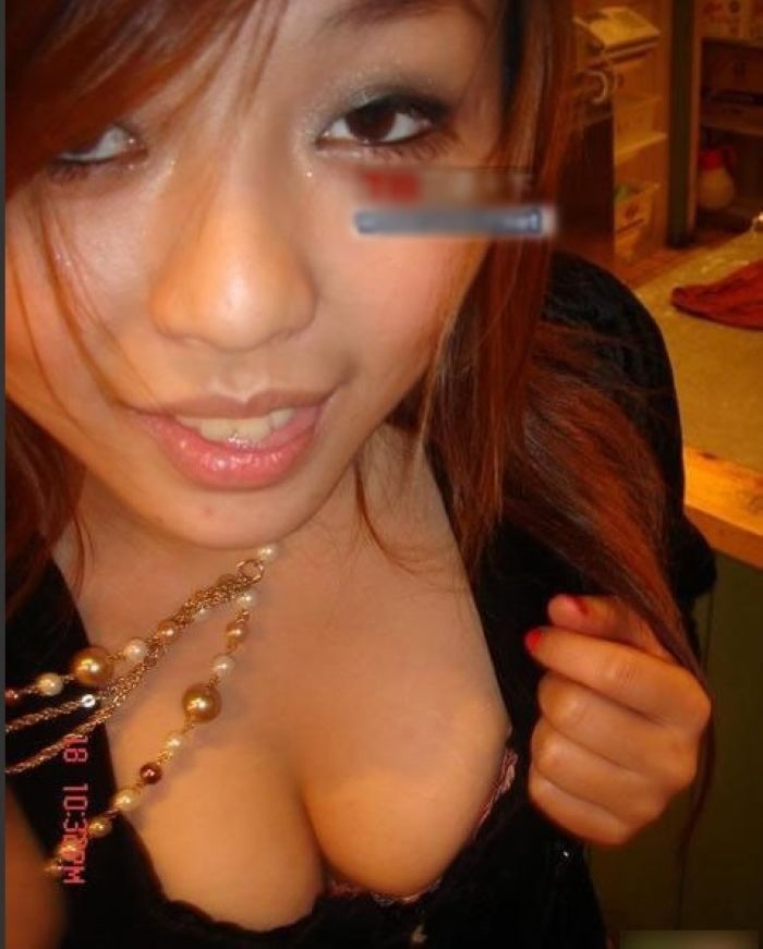 女性的舌技入门：男生怎么给女生做前戏?(2)(点击浏览下一张趣图)