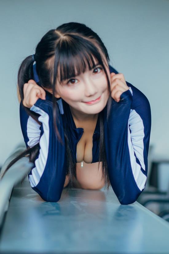 丰满美女观音坐莲15p1：丰满大美女一丝不苟图(3)(点击浏览下一张趣图)