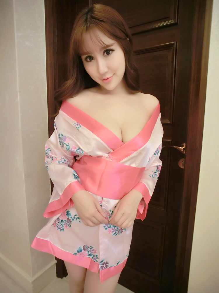 和服里面穿什么图：和服是为了方便啪啪(3)(点击浏览下一张趣图)
