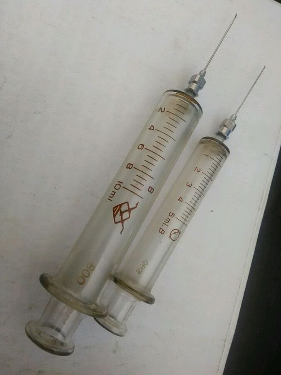 老玻璃注射器百度图片：性工具动态图百度(2)(点击浏览下一张趣图)