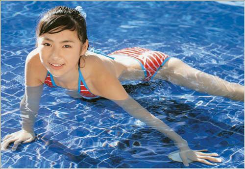13岁女孩照片可爱照片：13岁女孩照片同一个人(3)(点击浏览下一张趣图)