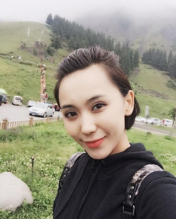 关晓彤姐姐关晓珊照片(2)(点击浏览下一张趣图)