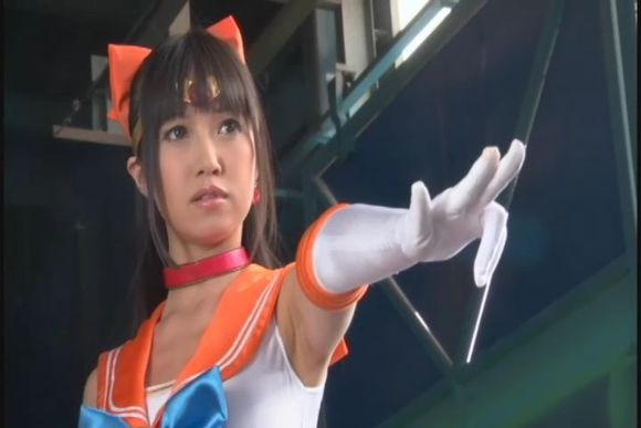 超级战队女战士洗澡图片：超级战队被虐的女战士(10)(点击浏览下一张趣图)