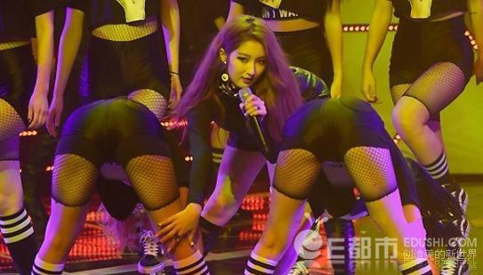 韩国“骆驼趾”女团：明星的骆驼趾图片(2)(点击浏览下一张趣图)