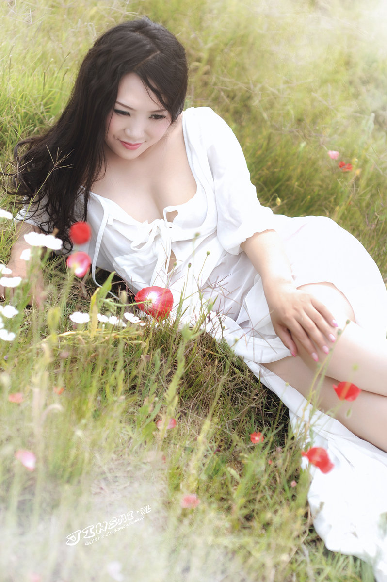 艺用人体造型图集4：女人体写生素描图片欣赏(3)(点击浏览下一张趣图)