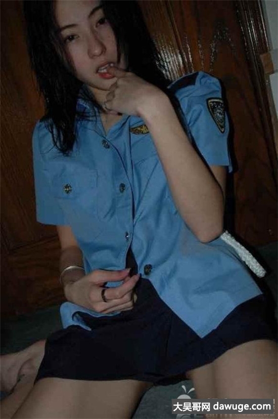 张柏芝插b连续图：张柏芝的毛b(2)(点击浏览下一张趣图)