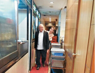 amy此前被爆出不雅视频：艾美琪amy不雅照(4)(点击浏览下一张趣图)