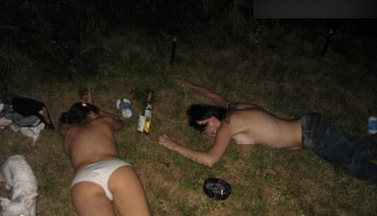 老婆喝醉图片：别人老婆的爆照，爆一下老婆照片(3)(点击浏览下一张趣图)