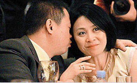 袁立睡过的男人：娱乐圈最容易睡的女星图片(4)(点击浏览下一张趣图)