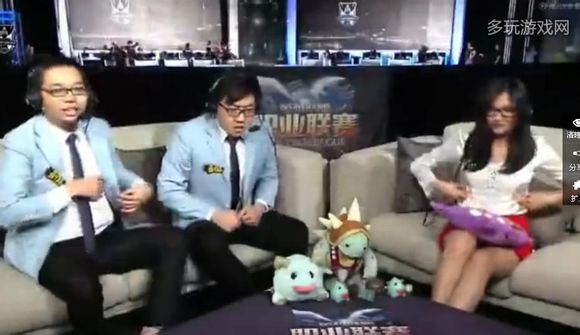 张翔玲直播整理胸罩图：小苍直播整理胸罩视频(点击浏览下一张趣图)