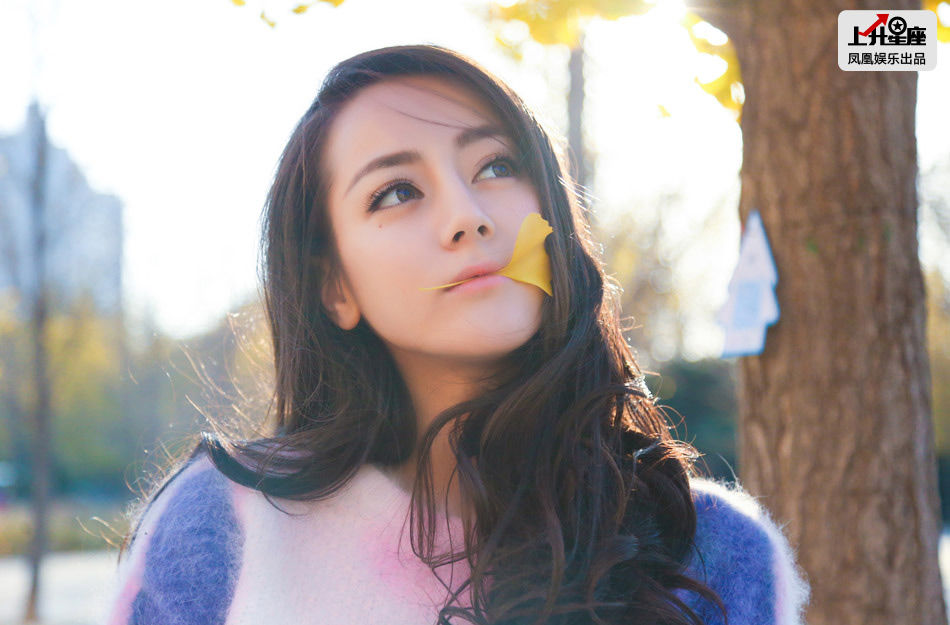 新疆维族妹：谁上过维族妹子，街拍维族美女图片(4)(点击浏览下一张趣图)