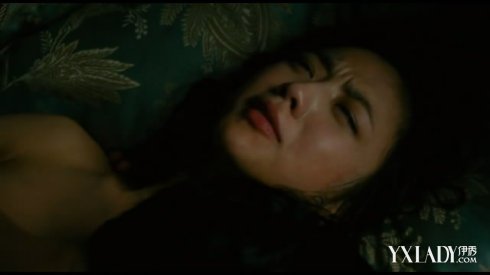 汤唯鮱鱼18p:鲍鱼另类18p,鲍鱼吸精18p自拍偷拍(4)(点击浏览下一张趣图)
