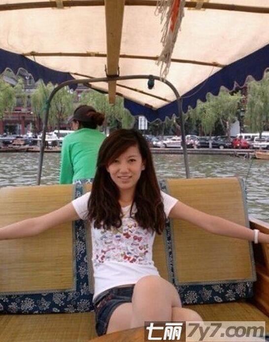 蕲春女教师艳照门：21秒不雅视频，北大校长周其凤艳照(7)(点击浏览下一张趣图)