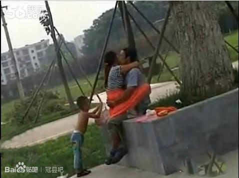 玩四十岁的农村妇女：玩中老年农村妇女图片(3)(点击浏览下一张趣图)