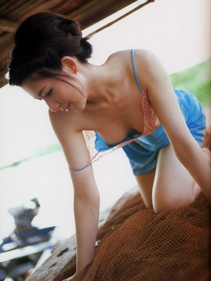 三浦敦子写真新浪图集：三浦敦子写真集ed2k，三浦敦子图片下载了(7)(点击浏览下一张趣图)