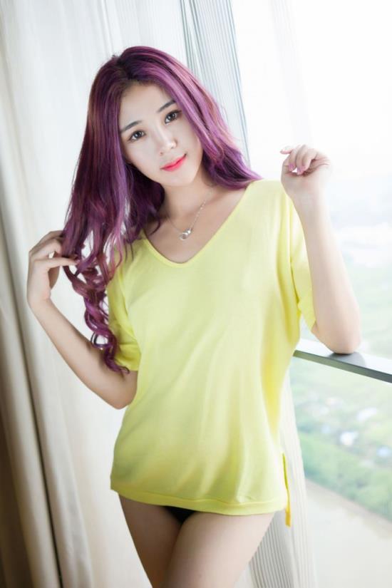 色春阁帮老婆除草p：色春阁12p娇妻(4)(点击浏览下一张趣图)