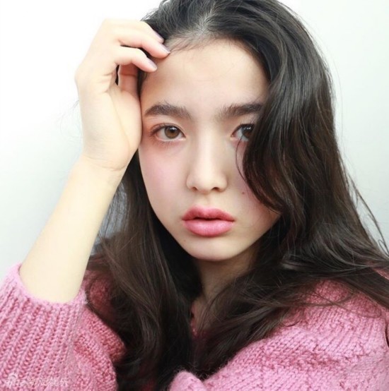 日本模特13岁：日本13岁混血模特图片(4)(点击浏览下一张趣图)