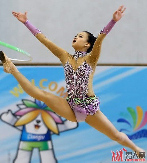 孙妍在春光乍泄图片：韩国体操美女孙妍在(点击浏览下一张趣图)