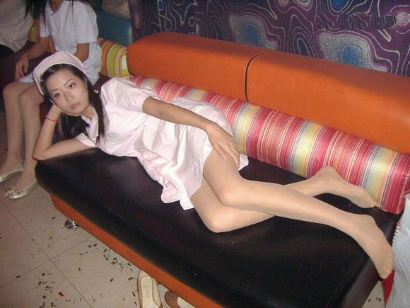 全透明无缝无痕连裤袜：t裆超薄丝袜脚尖透明图片(2)(点击浏览下一张趣图)