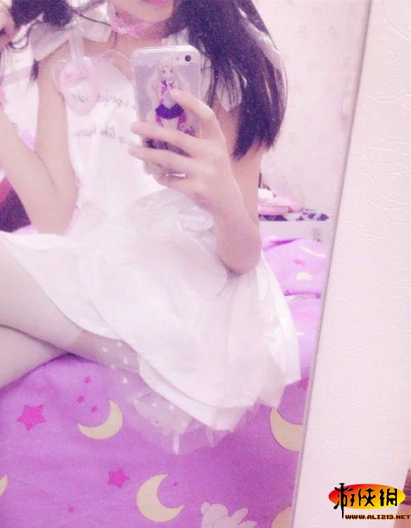 00后小萝莉晒内裤：00后晒性感照露内裤(2)(点击浏览下一张趣图)