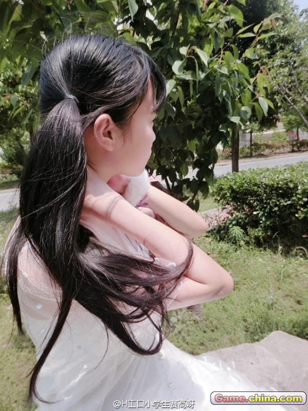 00后小学生性感疯狂照：现在的00后都逆天了(点击浏览下一张趣图)