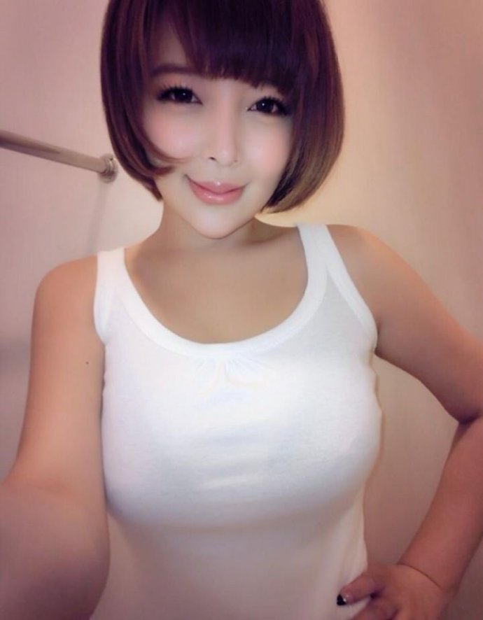 我的木耳算黑吗图：葡萄木耳寝室没人(4)(点击浏览下一张趣图)