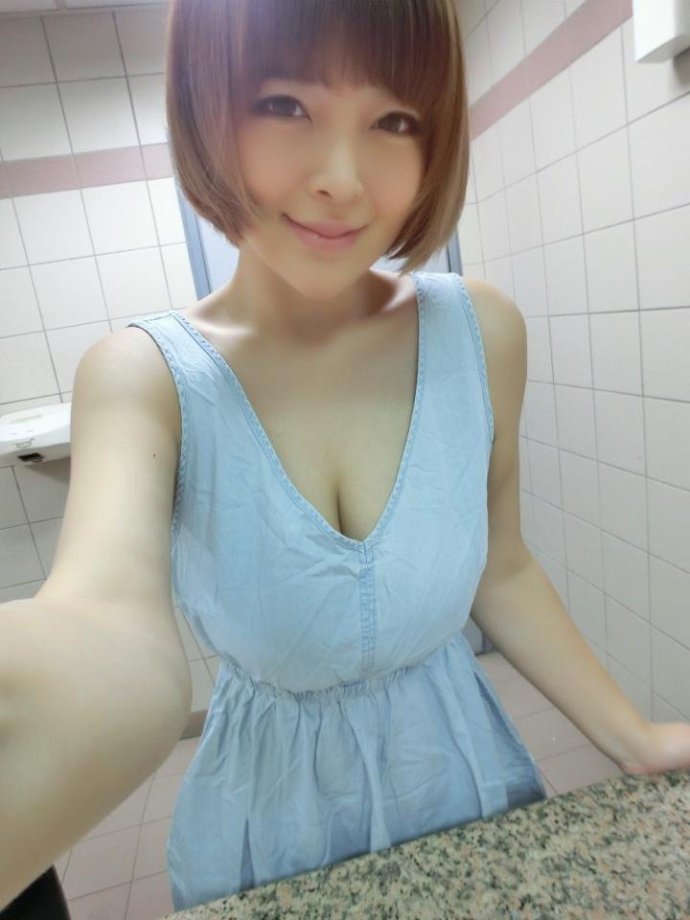 我的木耳算黑吗图：葡萄木耳寝室没人(7)(点击浏览下一张趣图)