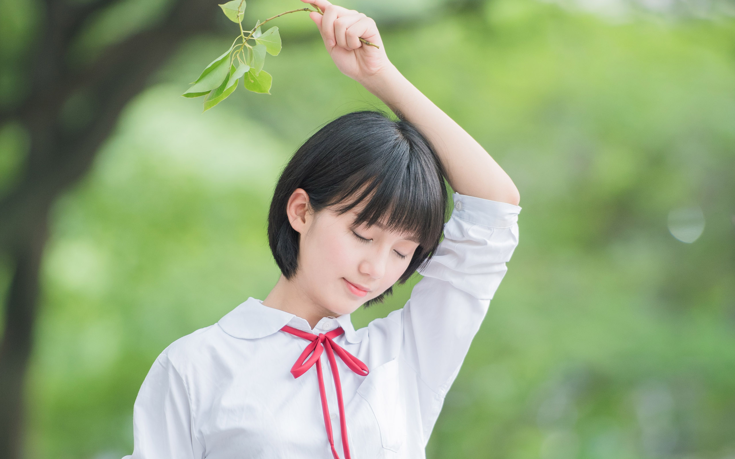 初中女生发育胸部图片：初中学生乳房发育图片(2)(点击浏览下一张趣图)