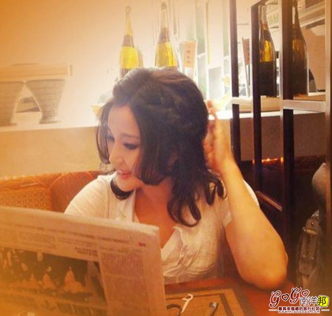 刘晓庆的阴部图片：刘晓庆年轻时候的照片(5)(点击浏览下一张趣图)