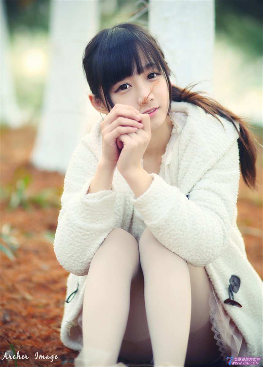初中少女开刨10p：初中少女14岁图片(点击浏览下一张趣图)