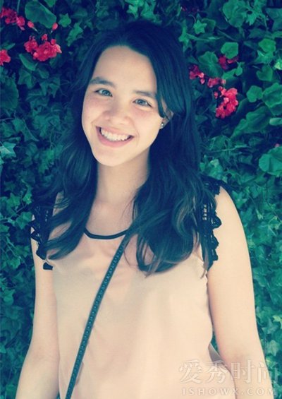钟丽缇大女儿资料及照片(2)(点击浏览下一张趣图)