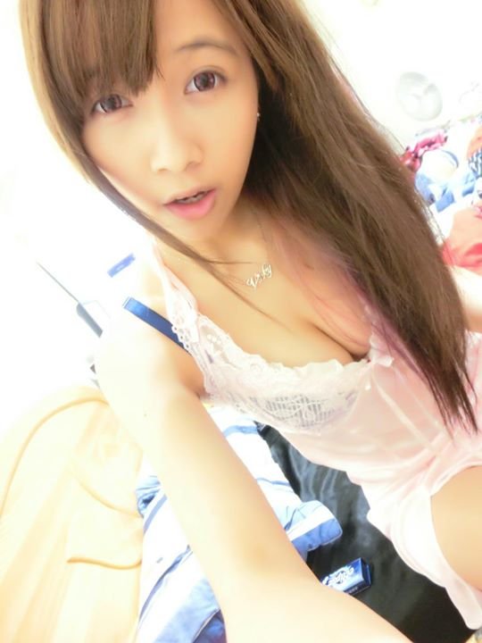 初一美女胸部图片大全：14少女的胸部乳房图(5)(点击浏览下一张趣图)