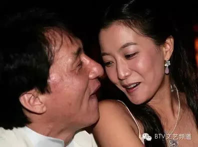 成龙强上过金喜善图：成龙上过的女星(8)(点击浏览下一张趣图)