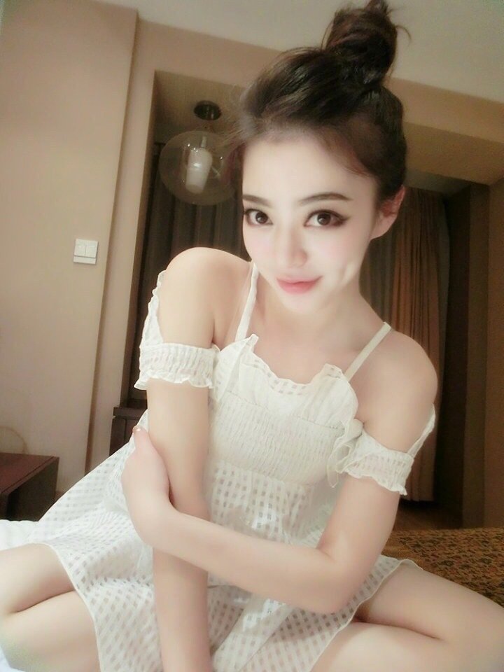 美女的裸和奶头图片：和空姐一起的日子美人洗乳头!!(5)(点击浏览下一张趣图)