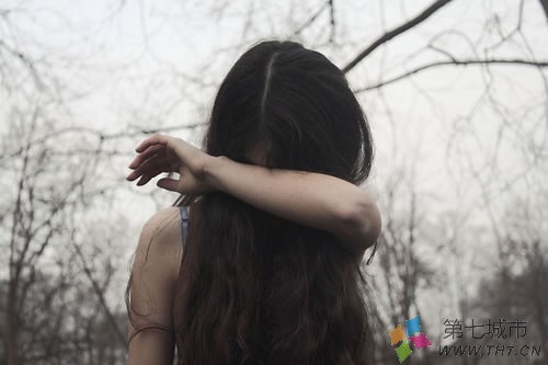 我就是错在太懂事图片(4)(点击浏览下一张趣图)