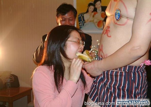 洞房之夜老妈亲自指导真实图片：结婚入洞房晚上做什么(8)(点击浏览下一张趣图)
